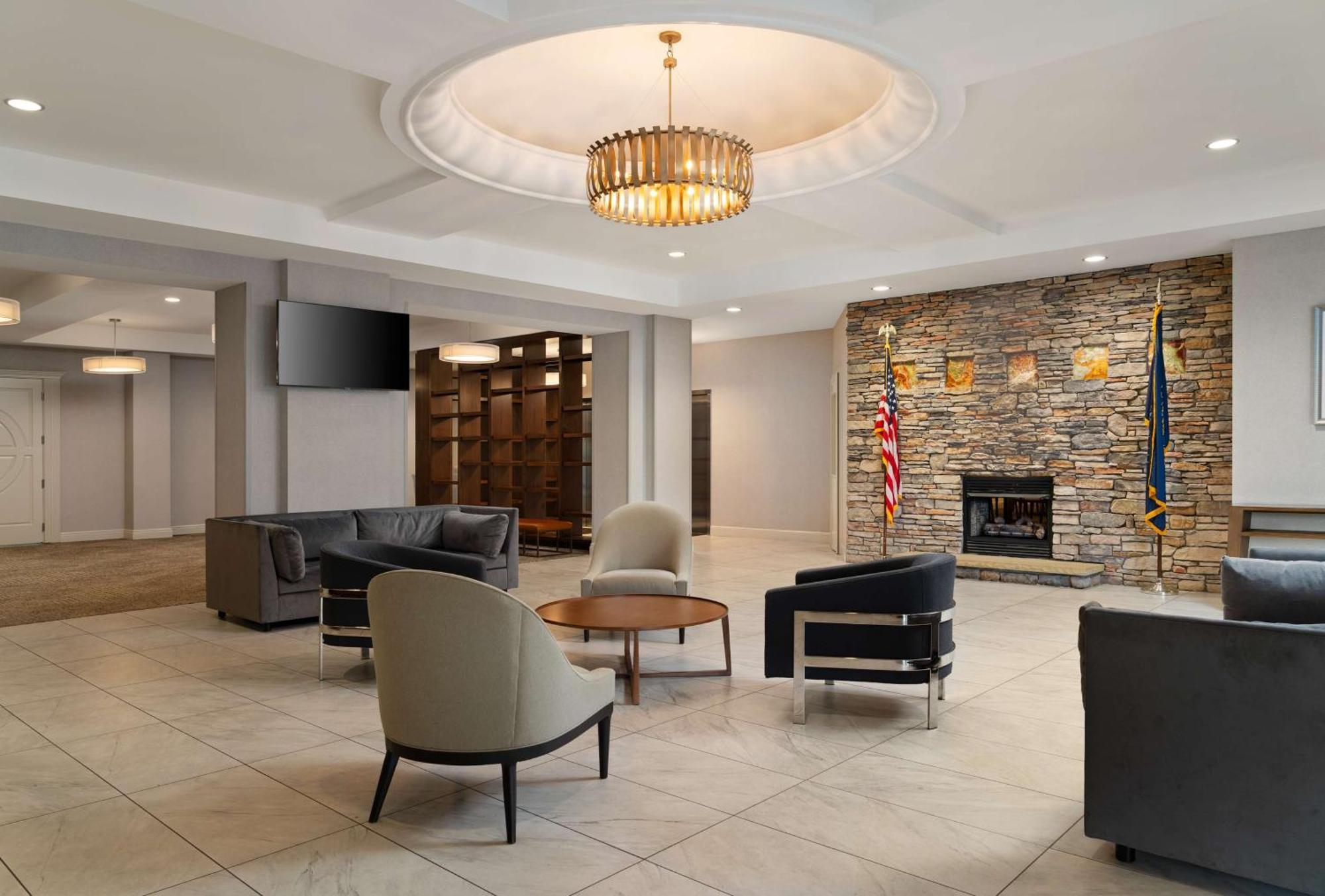 Doubletree By Hilton Pittsburgh Airport Ξενοδοχείο Moon Township Εξωτερικό φωτογραφία