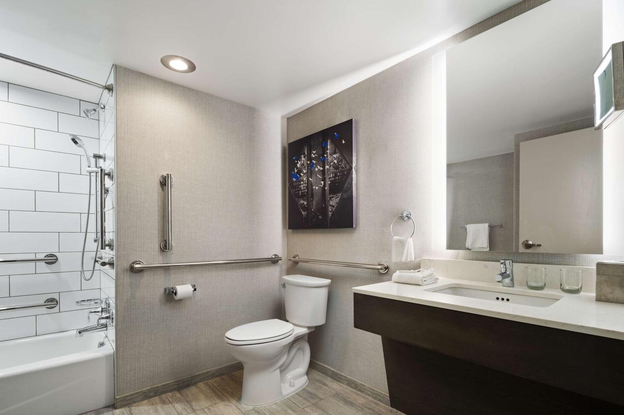 Doubletree By Hilton Pittsburgh Airport Ξενοδοχείο Moon Township Εξωτερικό φωτογραφία