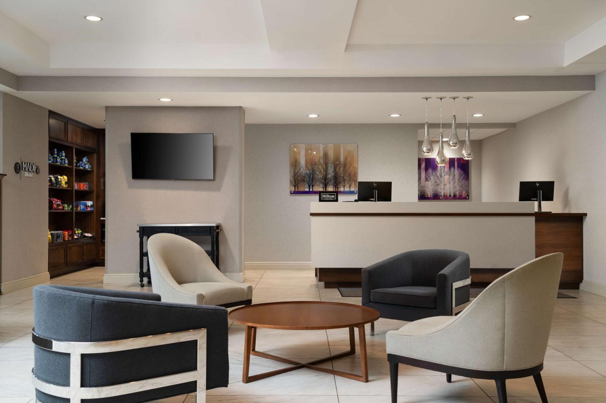 Doubletree By Hilton Pittsburgh Airport Ξενοδοχείο Moon Township Εξωτερικό φωτογραφία